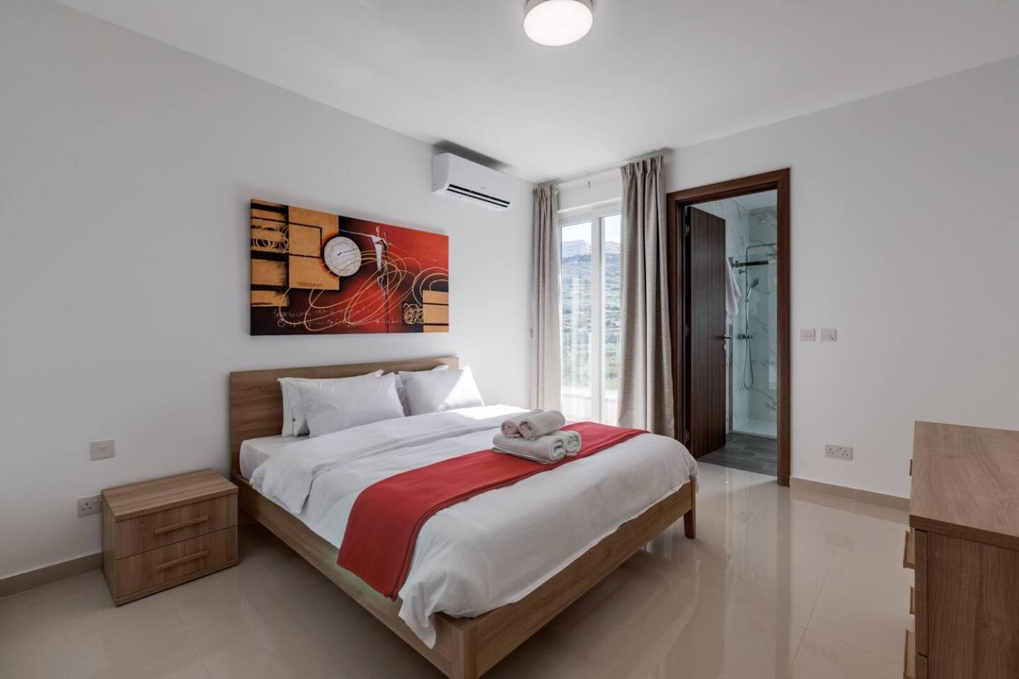 9Ten11 Seafront By Homely Mellieha Exterior photo